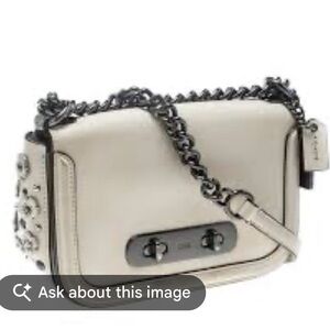 Coach White Glovetanned Leather Swagger Shoulder Crossbody bag